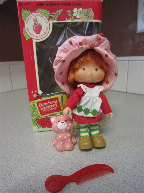 Strawberry Shortcake | Vintage strawberry shortcake dolls, Old school ...