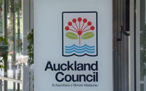 Auckland Council spends $15k on Pacific leaders lunch | Radio New Zealand News