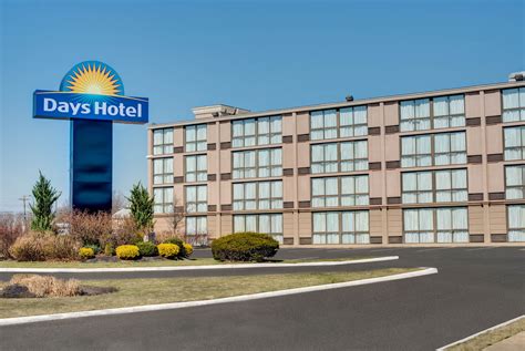 Days Hotel by Wyndham Toms River Jersey Shore | Toms River, NJ Hotels