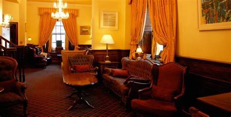 Dingle Benners Hotel | Ireland