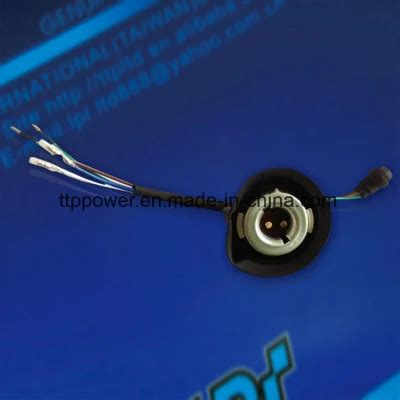 70cc Motorcycle Spare Parts Motorcycle Round Headlight/Head Lamp Socket - China Motorcycle ...