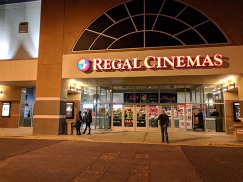 Movie Theater «Regal Cinemas Ronkonkoma 9», reviews and photos, 565 ...