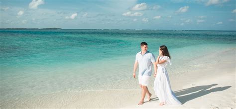 Fiji Honeymoon - Best Resorts & Guide for 2024 - tripbirdie.com