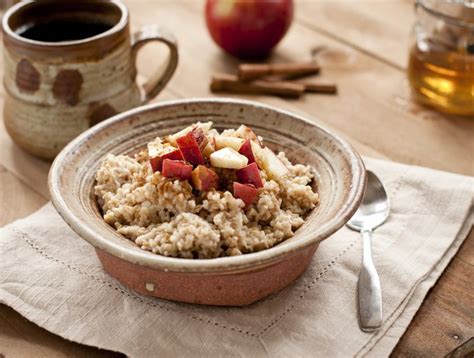 Oatmeal - the ideal pre-workout fuel, whether your workout is in the morning or not - Triathlon ...