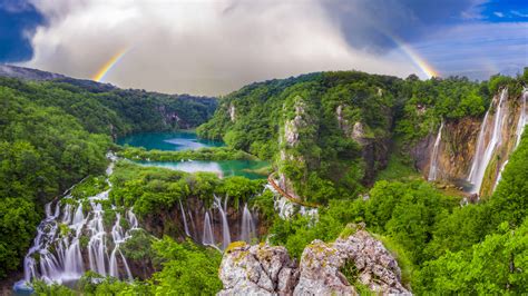 Morning over waterfalls in Plitvice Lakes National Park, Croatia | Windows Spotlight Images