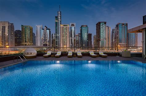 "Pool" Millennium Place Marina (Dubai) • HolidayCheck (Dubai | Vereinigte Arabische Emirate)