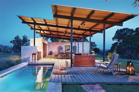 Outdoor Pool Pavilion in Texas | Custom Home Magazine