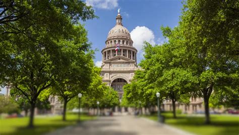 Texas State Capitol Building in Stock Footage Video (100% Royalty-free) 16044904 | Shutterstock