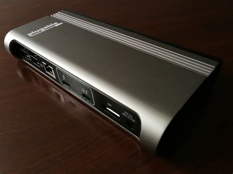 Plugable Docks Can Now Charge Thunderbolt 3 Macs and PC's with the Thunderbolt 3 Docking Station ...