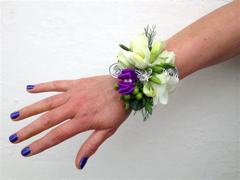 violet and green corsage perfect #prom | Green corsage, Corsage, Wrist