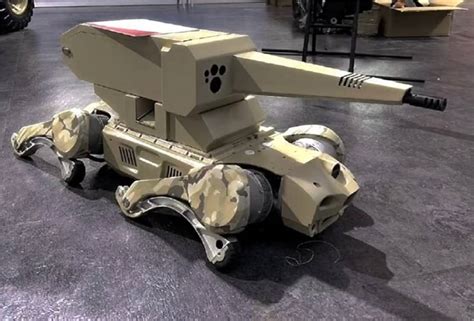 China unveiled a combat robot-dog with an automatic cannon | Gagadget.com