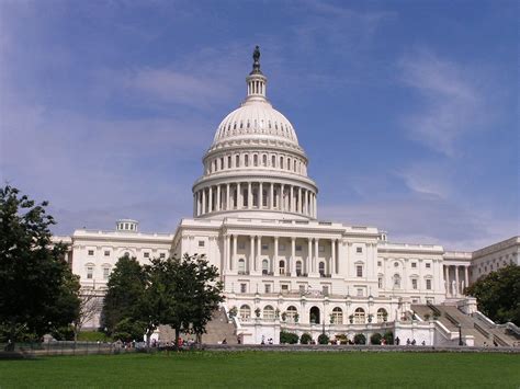 Washington DC Capitol Building | Famous buildings, Roman architecture ...