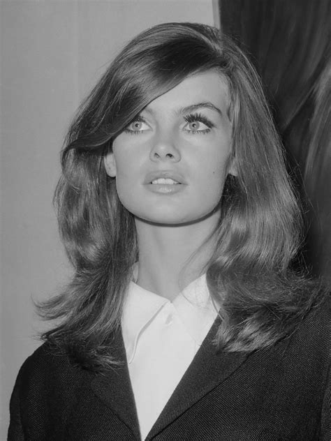 Jean Shrimpton - Wikipedia