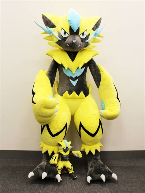 pokecen-lifesize-zeraora-plush-photo-12 – NintendoSoup