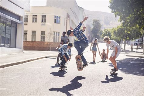 Learn These Fundamental Skateboarding Tricks