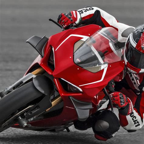 2021 Ducati Panigale V4 R [Specs, Features, Photos] | wBW