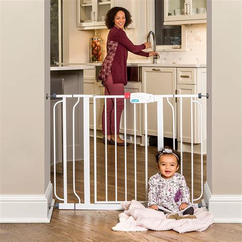 Amazon.com : Regalo Easy Step 44-Inch Extra Wide Baby Gate, Includes 6-Inch and 4-Inch Extension ...