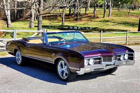 1967 Oldsmobile Delmont 88 425 Convertible for sale on BaT Auctions ...