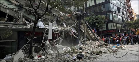 WATCH: Shocking footage shows building collapse after earthquake ...