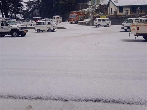 Dalhousie Receives Season's First Snowfall, Tourists Rejoice