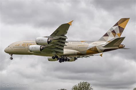 Etihad Airbus A-380-800 at Melbourne on Dec 20th 2016, could not pressurize cabin | AeroInside