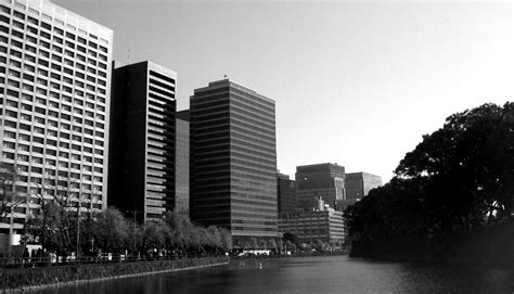 Tokyo_the moat around the Imperial Palace | federica intorcia | Flickr