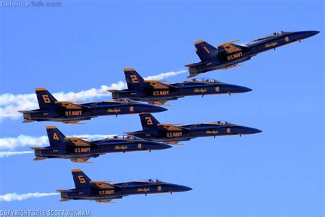 US Navy Blue Angels Flight Demonstration Team F/A-18 Hornet Fighter | DefenceTalk Forum