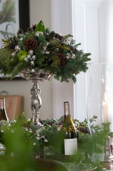 Decorating with Magnolia Leaves During the Holidays | ConfettiStyle