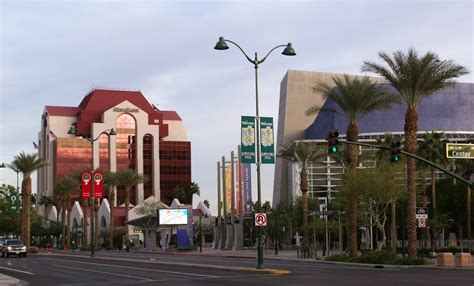 File:Downtown Mesa Arizona.jpg - Wikipedia