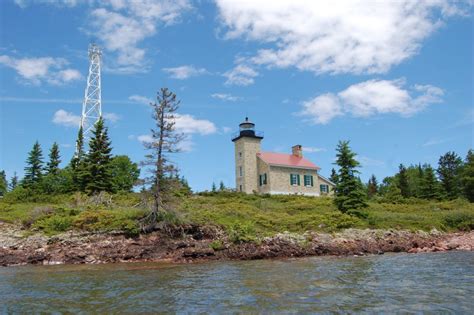 Photo Gallery: Michigan's Upper Peninsula Lighthouses - Travel the Mitten