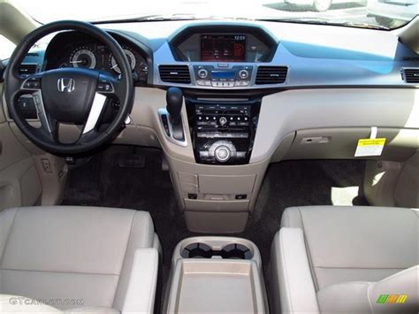 2012 Honda Odyssey EX-L interior Photo #61788735 | GTCarLot.com