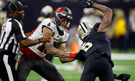 NFL: Mike Evans suspended 1 game for fight with Marshon Lattimore