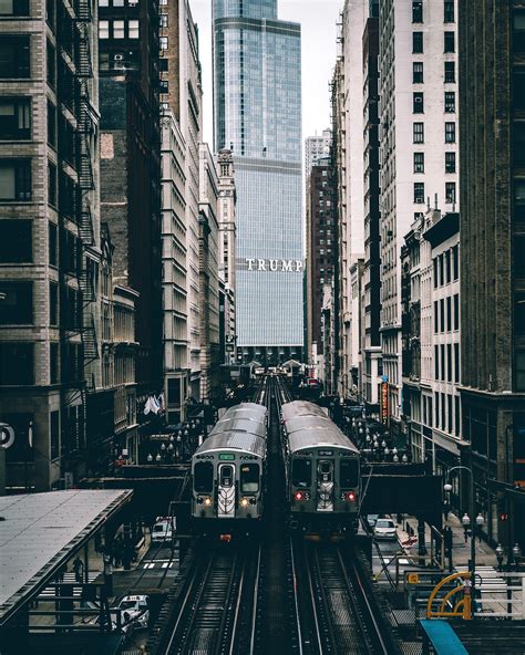 Chicago subway trains - Two subway trains in Chicago passing through The Loop with the Trump ...