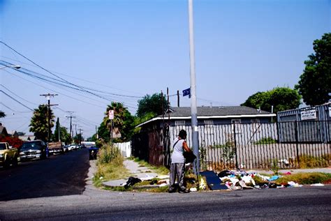 Watts Mafia Crip gang member from Watts in interview from 1998 | StreetGangs.Com