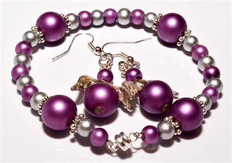 Royalty-Free photo: Jewelry, bracelet, earrings, angels, beads, syrenfärgade | PickPik
