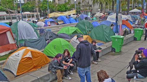 Deadline looms for homeless at San Francisco tent city | FOX 7 Austin