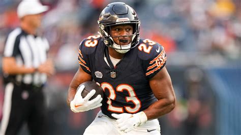 Roschon Johnson fantasy football outlook: Stats that make Bears rookie ...