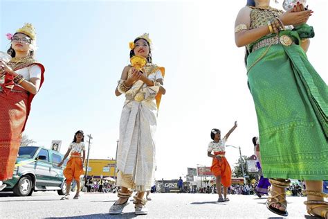 Cambodian New Year parade resumes in Long Beach after 3-year hiatus ...