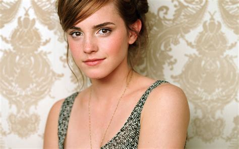 1920x1200 Resolution Emma Watson Hot Cleavage 1200P Wallpaper - Wallpapers Den