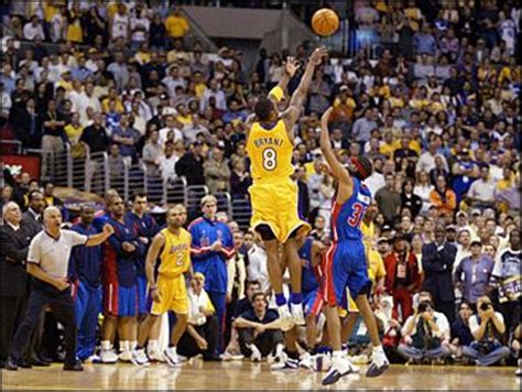 2004 NBA Finals: Game 2 - CBS News