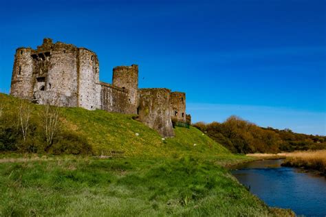 Kidwelly Castle | Explore South Wales