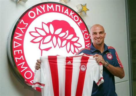 Cambiasso joins Olympiakos - Neos Kosmos