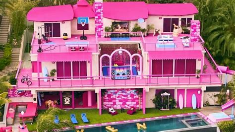 ‘Barbie’ Fans Get Chance To Stay In Giant Custom-built Pink ‘DreamHouse’ Mansion | Glamsham