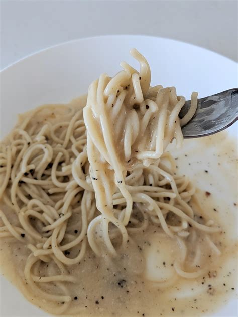 Cacio e Pepe using French Guy Cooking method : r/pasta