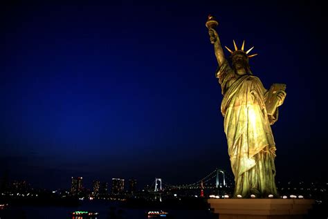 Encyclopedia: Liberty Statue at Night