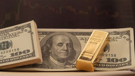 Gold price down over 1% following resurgence in US dollar - MINING.COM