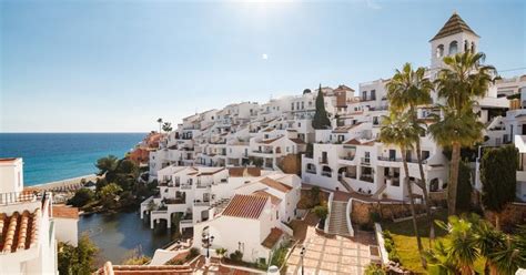 Nerja Holiday Rentals: What can you find in our city? - Blog Casasol