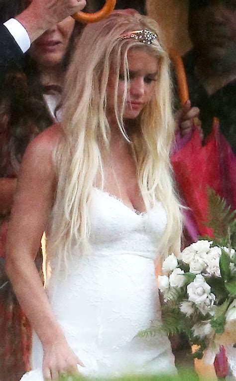 Jessica Simpson Wows in White at Ashlee's Wedding: See the Pic - E ...