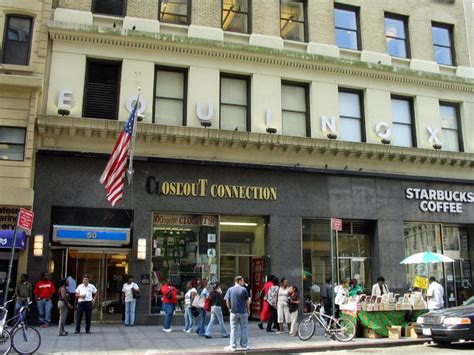 A Walk Down Court Street in Downtown Brooklyn