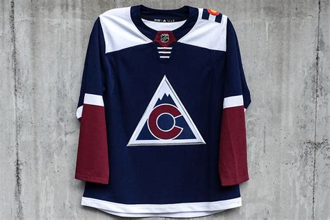 Colorado Avalanche Unveil 2018-19 Third Jersey